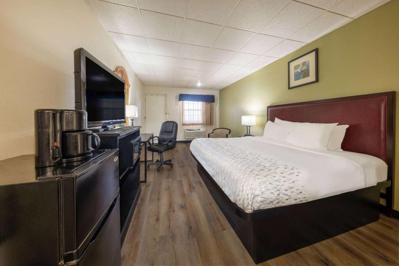 Motel Baymont By Wyndham El Dorado Extérieur photo